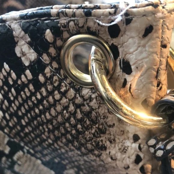 Michael Michael Kors Uptown Astor Natural Snakeskin Large Shoulder Tote - Picture 11 of 13